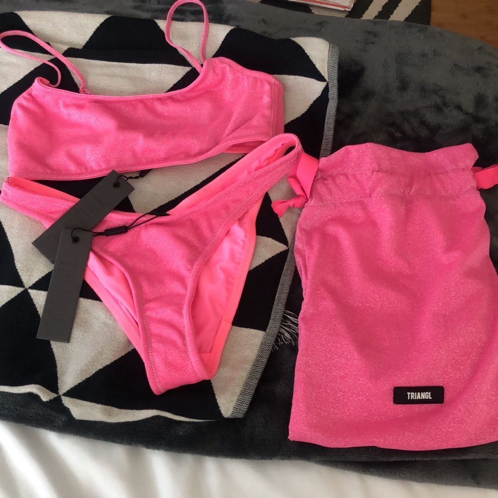 TRIANGL MICA CHEEKY PITAYA SPARKLE + BAG 💕 NEW WITH TAGS - Picture 8 of 10